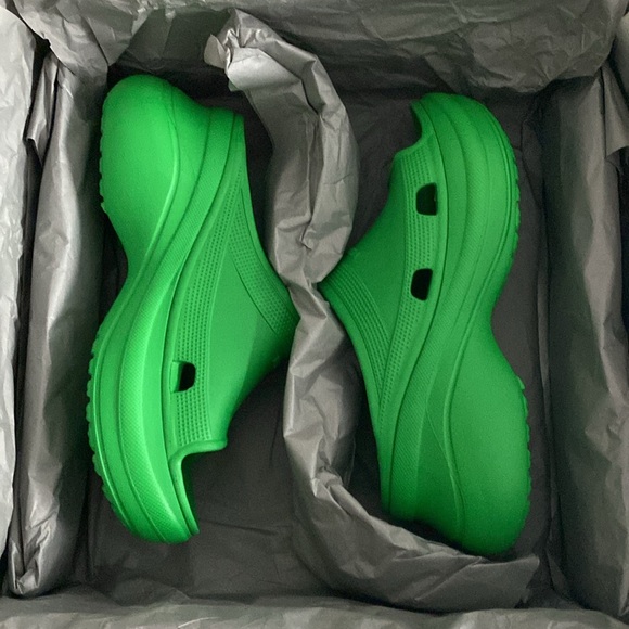 Balenciaga Crocs Edition Slides - Picture 12 of 14